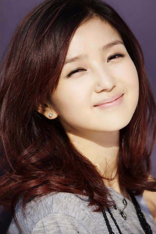 何洁吃瓜小表妹视频,揭秘娱乐圈吃瓜背后的真相