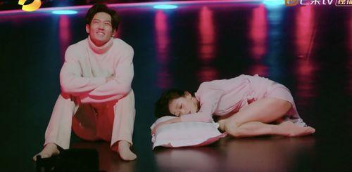 舞蹈风暴最新吃瓜视频,最新吃瓜视频揭秘幕后真相与精彩瞬间