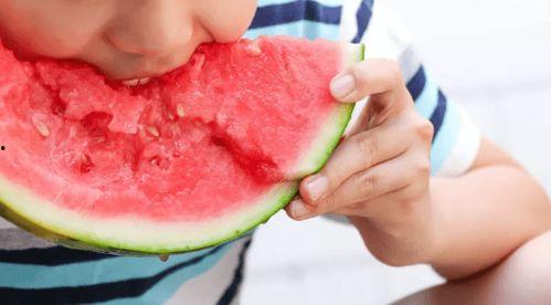 吃瓜肚子疼的视频,揭秘网络热传视频背后的真相