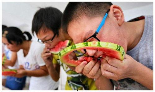 最新成都吃瓜事件新闻视频,揭秘网络热议背后的真相